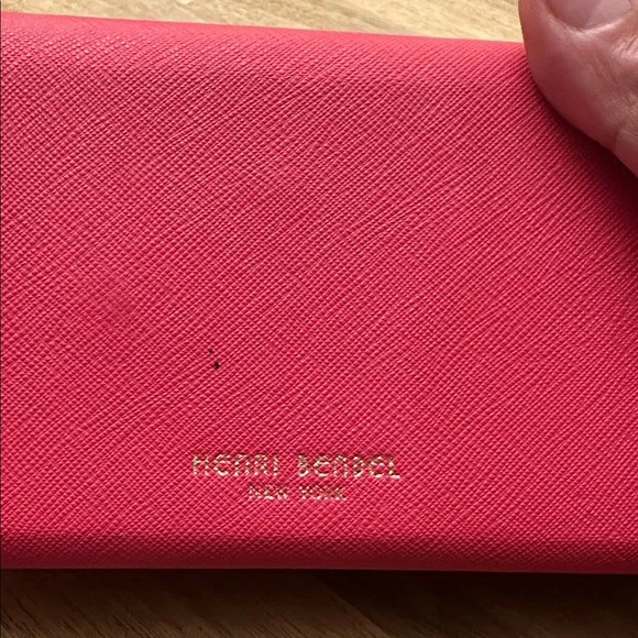 HENRI BENDEL ⭐️ saffiano leather foldable sunglasses case - Picture 8 of 10